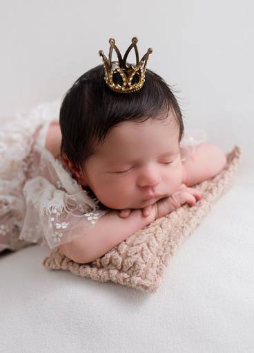 Newborn menina de Bella 