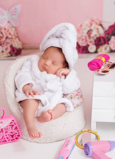 Newborn menina de Lara 24 dias 