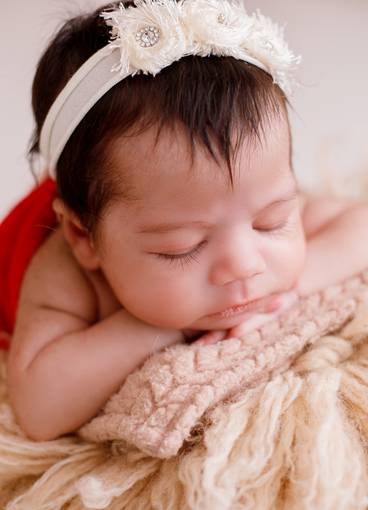 Newborn menina de Olivia 23 dias 