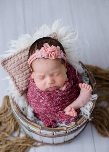 Newborn menina de Anthonela 