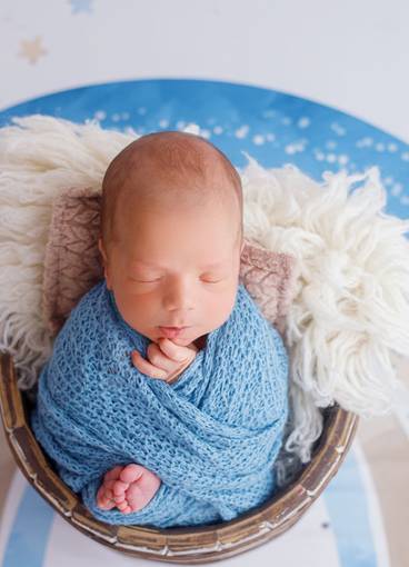 Newborn menino de Samuel 