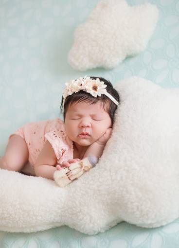 Newborn menina de Lais