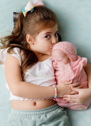 Newborn menina de Nanda 27 dias