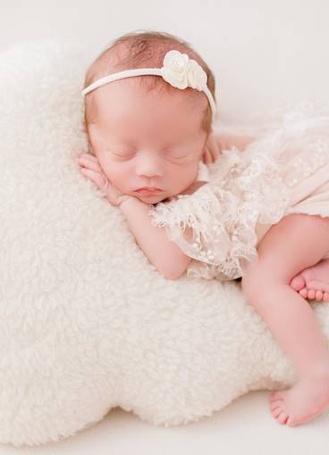 Newborn menina de Catharina