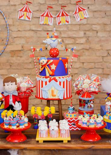 Aniversários de Leo 1 Aninho