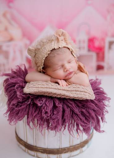 Newborn menina de Lia