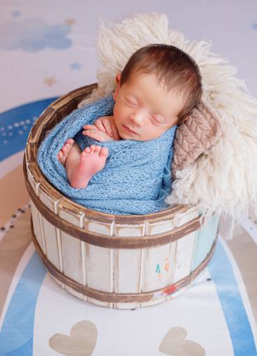 Newborn menino de Giuliano