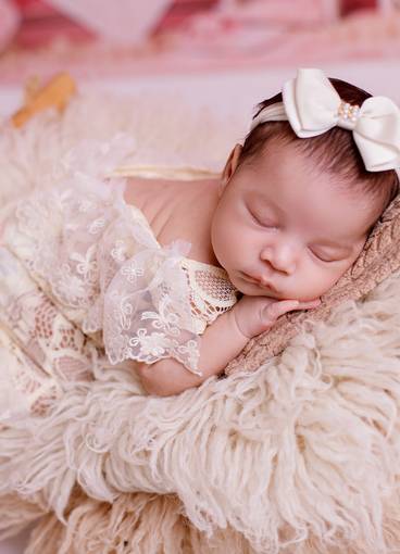 Newborn menina de Helena 24 dias 