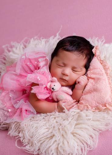 Newborn menina de Antonella  28 dias