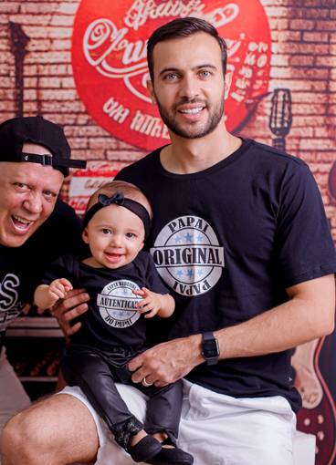 Acompanhamento mensal de Stella ac mensal Dia dos pais 