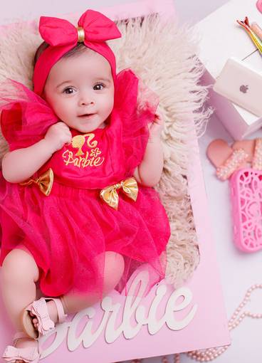 Acompanhamento mensal de Alice Barbie 5 meses 