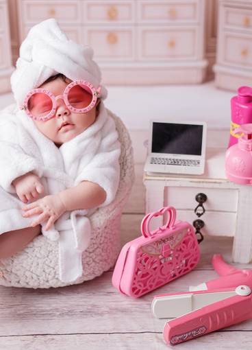 Newborn menina de Laura 28 dias 