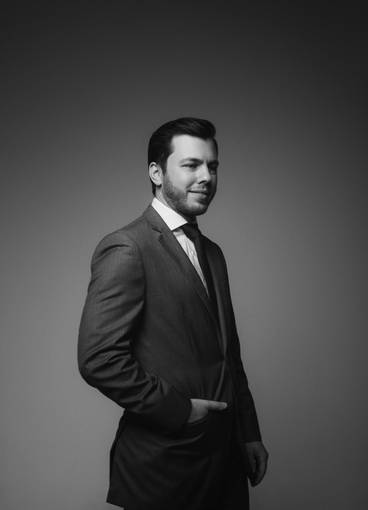 Perfil Profissional de Dr. Nilton