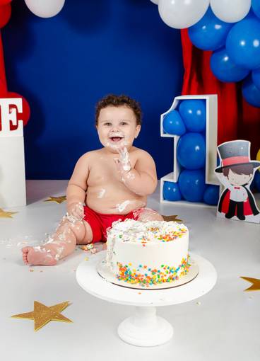 Cake Smash de Mágico  Pedro Henrique 1 aninho