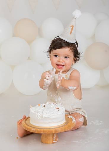 Smash The cake de O primeiro aniversário
