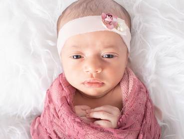 NEWBORN de NEWBORN GEOVANNA