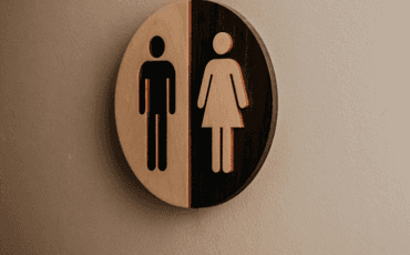 Por que não fazer xixi “só por prevenção” e como isso afeta sua bexiga