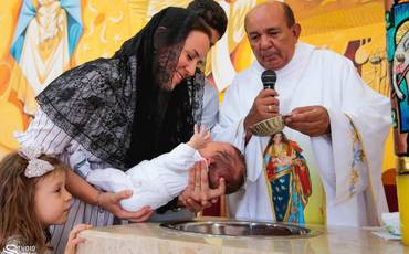 Como ser ou escolher um bom padrinho de batismo?