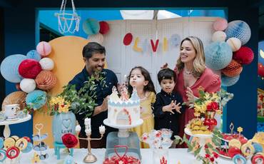 ANTES DA FESTA COMEÇAR

Como conduzimos o registro da história que vocês estão prestes a viver.