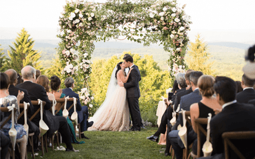 Você sabe como ser um bom convidado em casamentos?