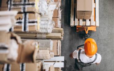 Normas administrativas de importações de bens usados, sujeitas a licenciamento não automático prévio ao embarque dos bens.