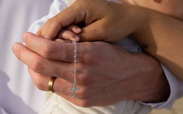 Símbolos e significados do batismo católico 