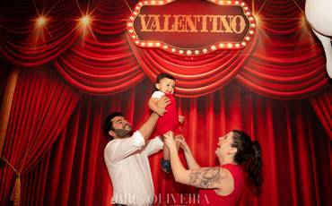 Fotografar o primeiro aniversário do Valentino foi uma verdadeira emoção! Cada sorriso, cada gesto, cada detalhe...