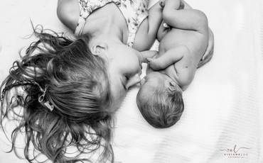 Fotos de Newborn com irmãos!