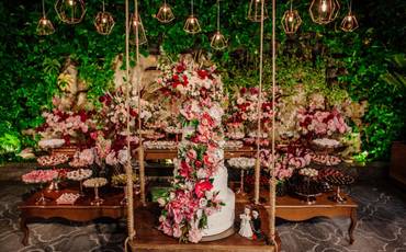 Bolo suspenso (Hanging cake): decorando seu casamento com criatividade