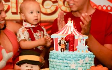 Vale a pena fazer festa de 1 ano?