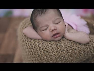 Newborn de Mini sessão da Laura - 10 dias (com vídeo de making of feito em parceria com a MouraFilms)