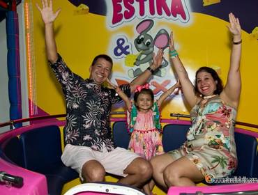 Infantil de Helena 4 anos - Estika e Puxa