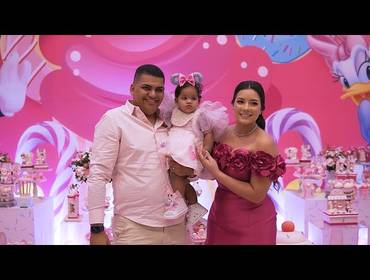 1 aninho de 1 aninho da Isis