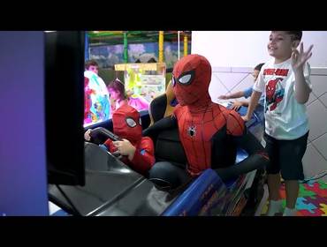 5 anos de 5 anos do Antony