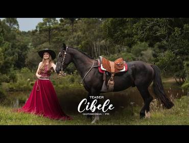 15 Anos de ESPETACULAR ENSAIO COM CAVALOS || CIBELE 15 ANOS