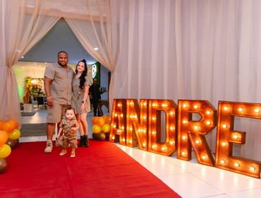 MENINOS de André - Safari