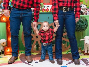 MENINOS de Theo 1 Aninho - Fazendinha