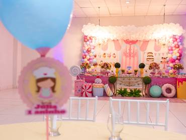 MENINAS de Julia 1 Aninho - Confeitaria