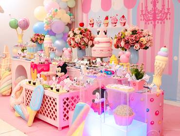 MENINAS de Confeitaria da Minnie / Doceria da Minnie