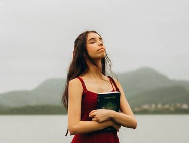 FEMININO de L A R A H 