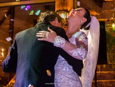 Casamentos de Joyce e Júlio