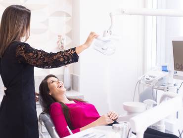 PROFISSÕES de DENTISTA - BRUNA NOGUEIRA