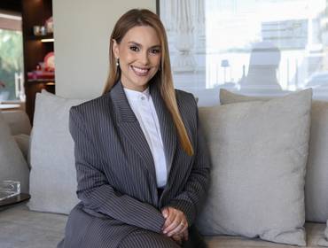 CORPORATIVO de LISIA CALDERAN