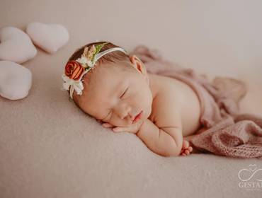 Newborn de Ensaio Newborn em Passo Fundo: Os primeiros dias de vida da Elisa