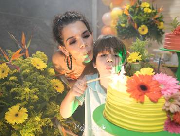 Aniversário de { Fernanda, 35 anos }