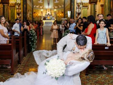 Casamento de Casamento Luana e Teyllo na Basílica Menor de Nossa Senhora Aparecida em Rio Preto