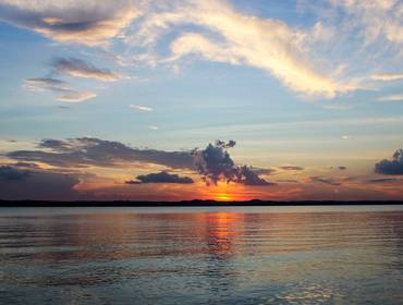 Paraguay de Atardecer en el Lago Ypacarai