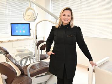 Fotografia Corporativa de Ensaio Fotos Profissionais / Dra. Alessandra Feistler / Odontler Sorrisos 