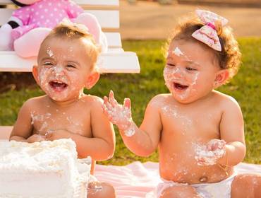 Smash The Cake de Ana Beatriz & Maria Clara