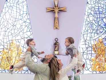 Batizados de Joaquim e Thomás - Batizado